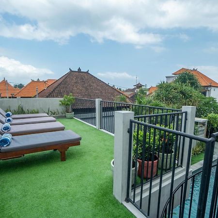 The Breeze Stay And Surf Canggu  Luaran gambar