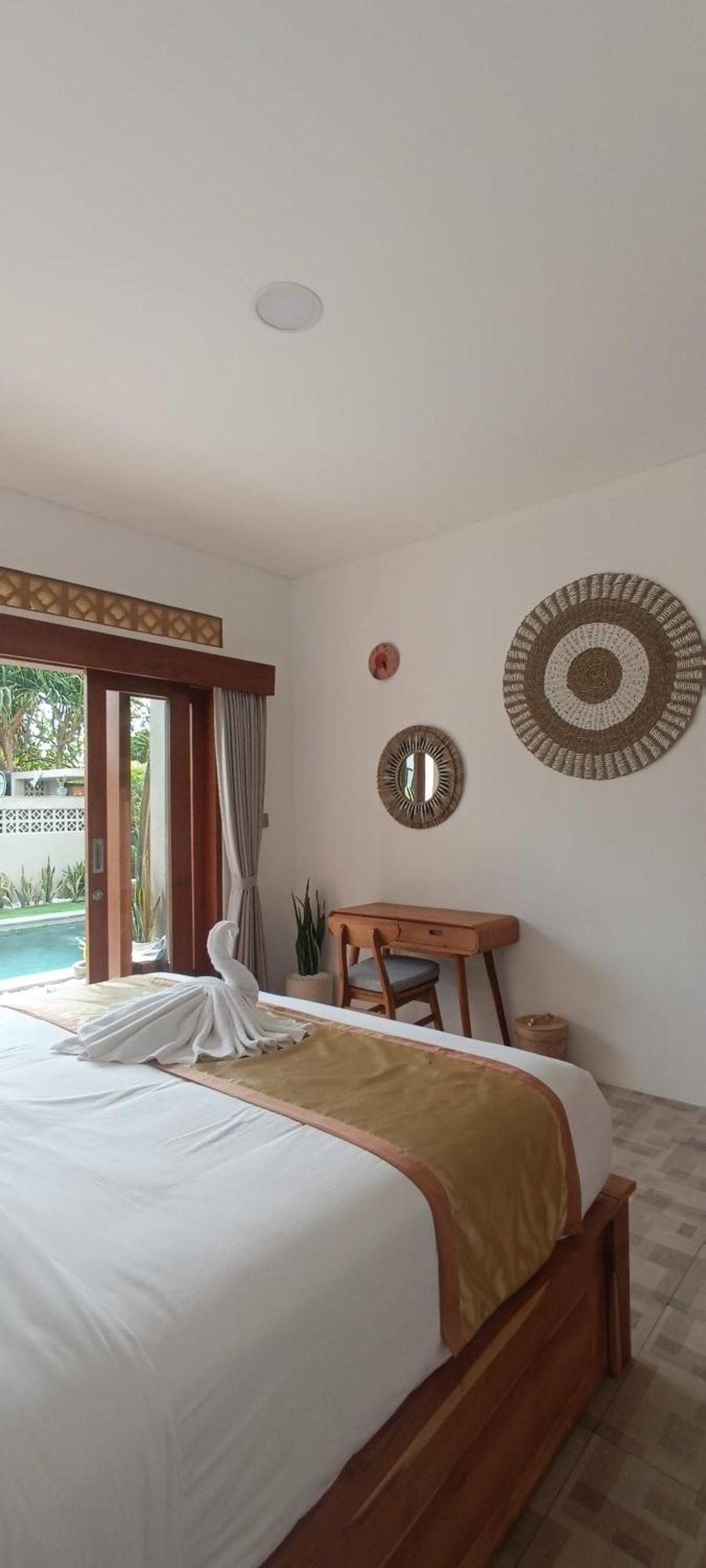 The Breeze Stay And Surf Canggu  Luaran gambar