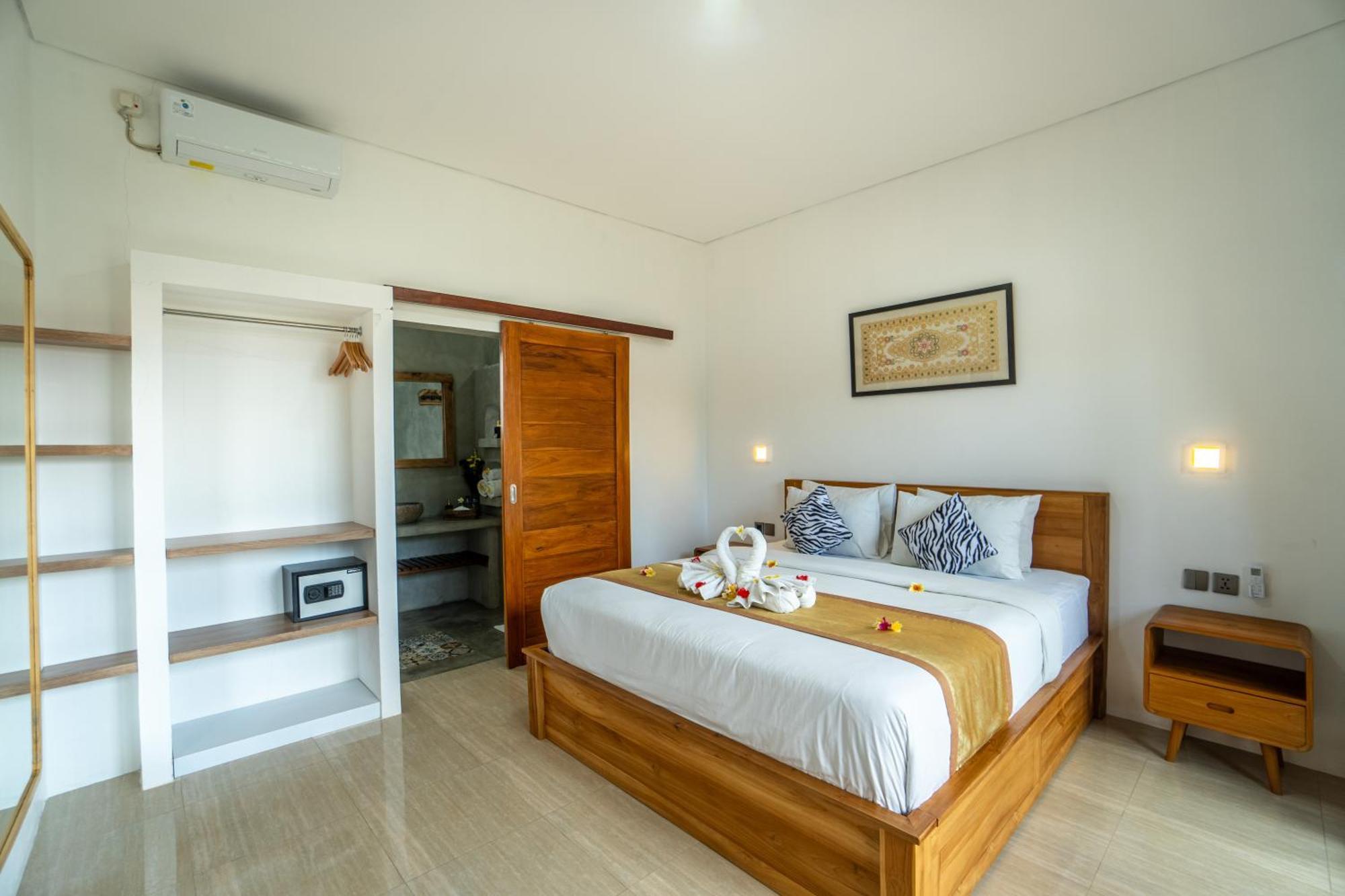 The Breeze Stay And Surf Canggu  Luaran gambar