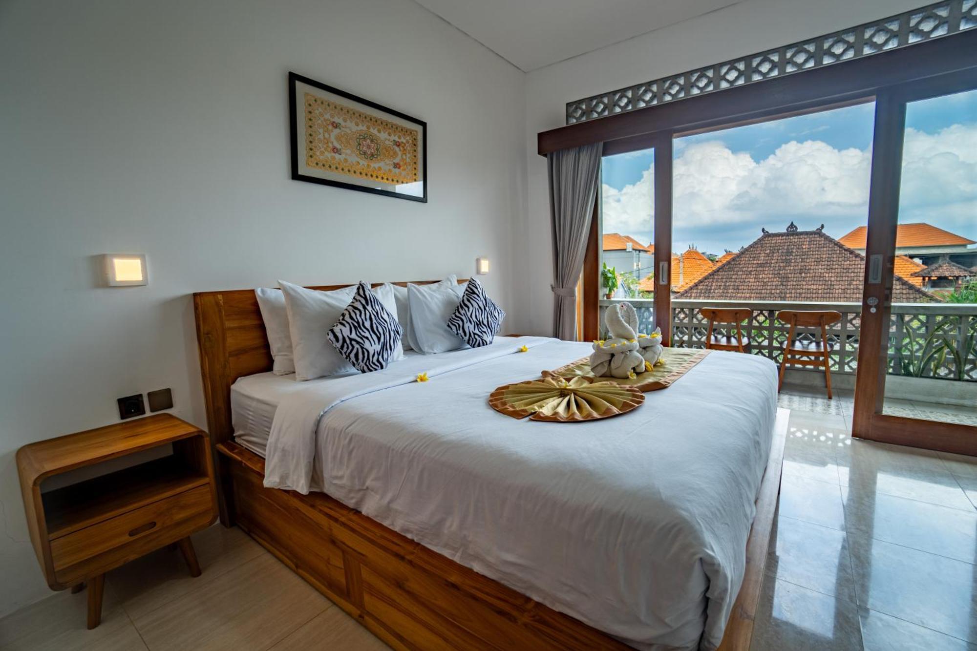 The Breeze Stay And Surf Canggu  Luaran gambar