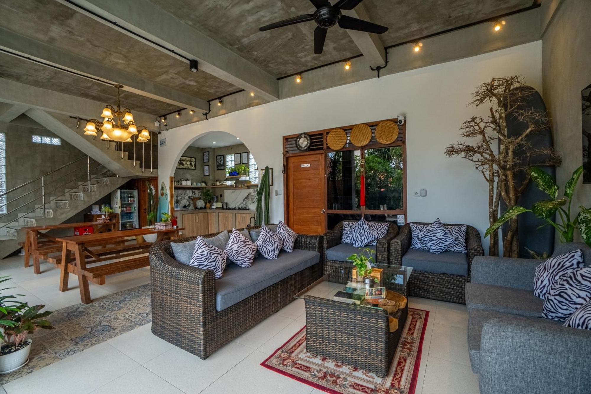 The Breeze Stay And Surf Canggu  Luaran gambar