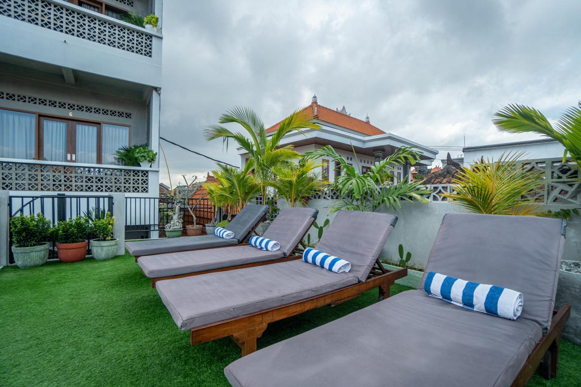 The Breeze Stay And Surf Canggu  Luaran gambar