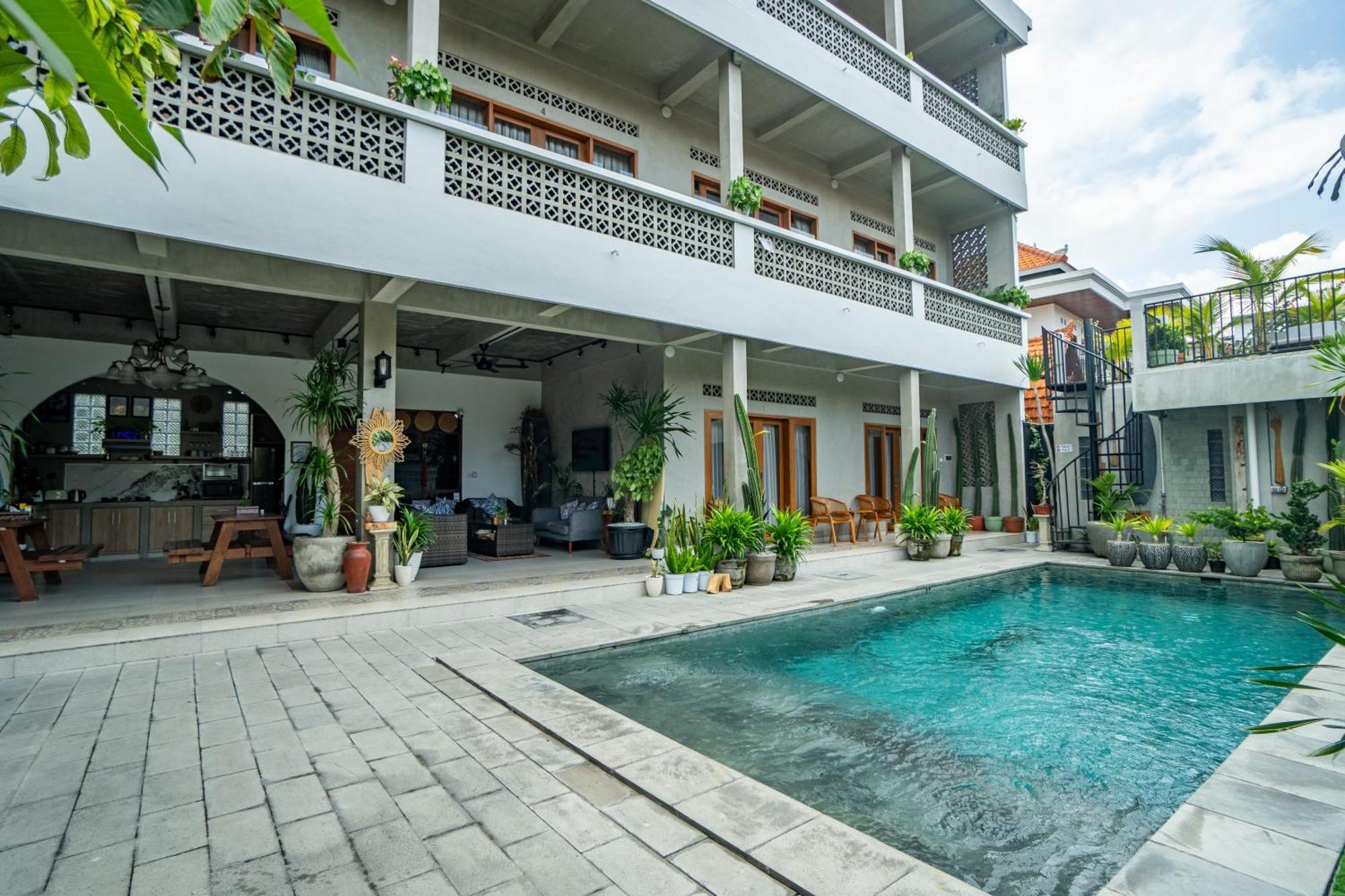 The Breeze Stay And Surf Canggu  Luaran gambar