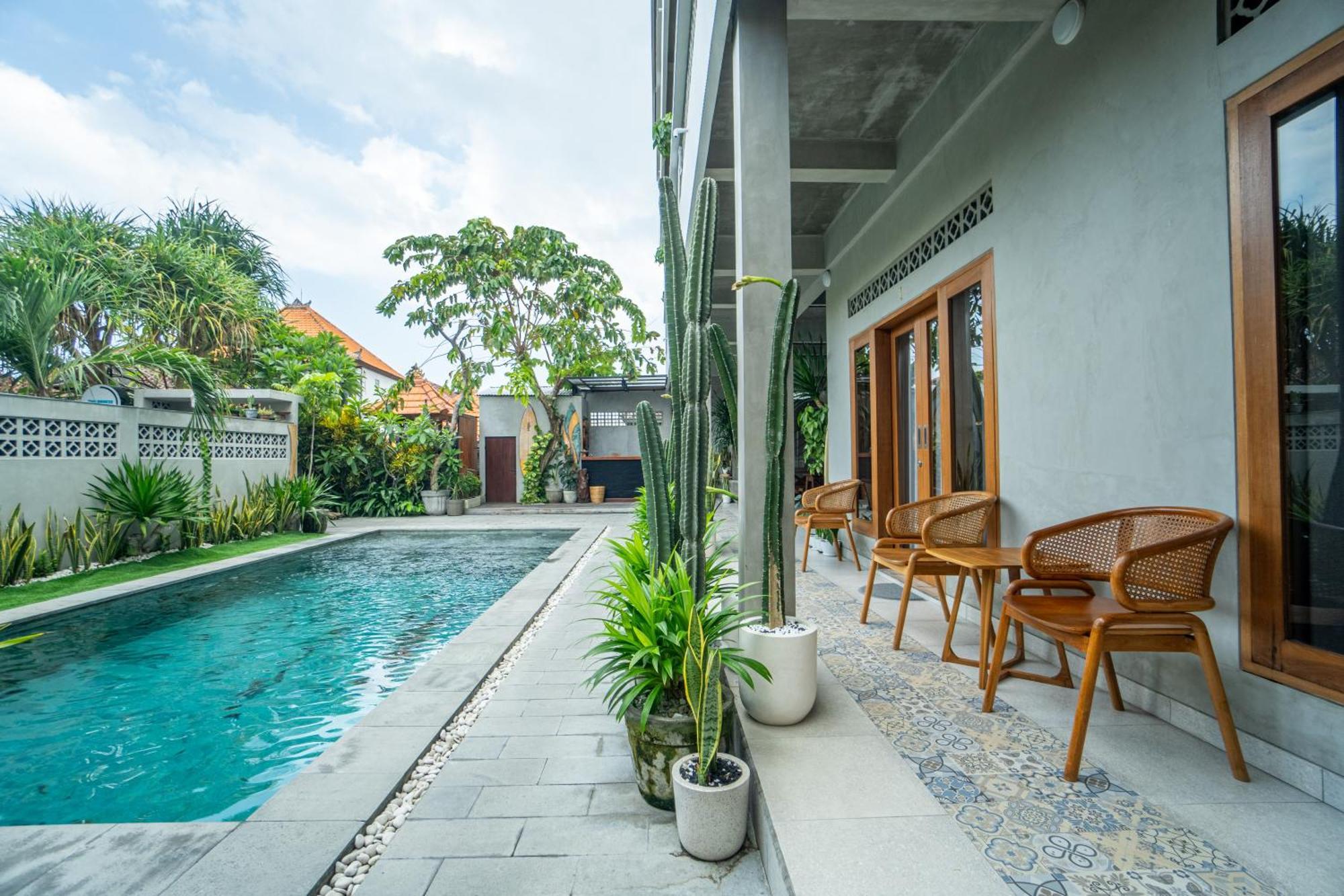 The Breeze Stay And Surf Canggu  Luaran gambar